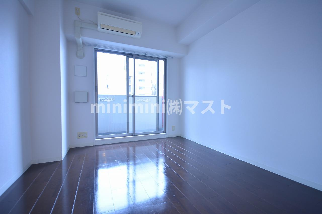 ルクレ難波　(旧：CASSIA難波)の居間・リビング