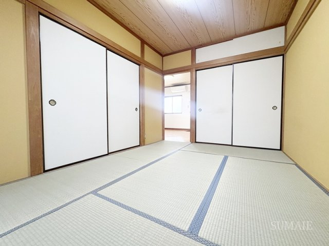 山野ビルの和室|6帖和室です☆