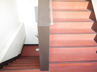 【その他共用部分】 | エレベーターがありませんので、上階には共用階段の利用が必要です！