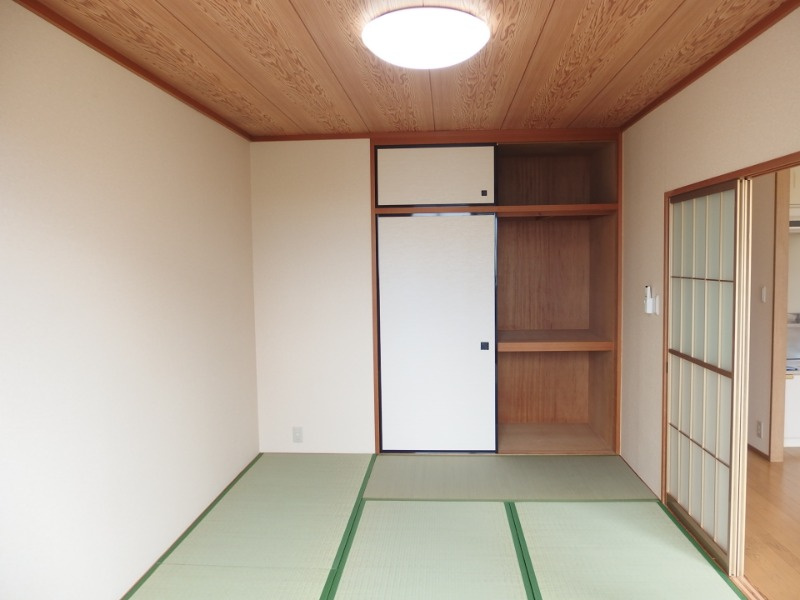 ルミエールＡの和室