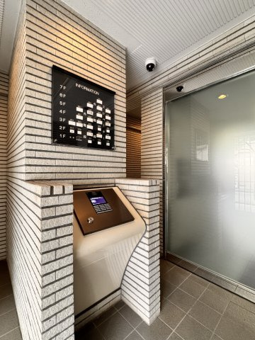 ライオンズンマンション篠崎八石公園のロビー