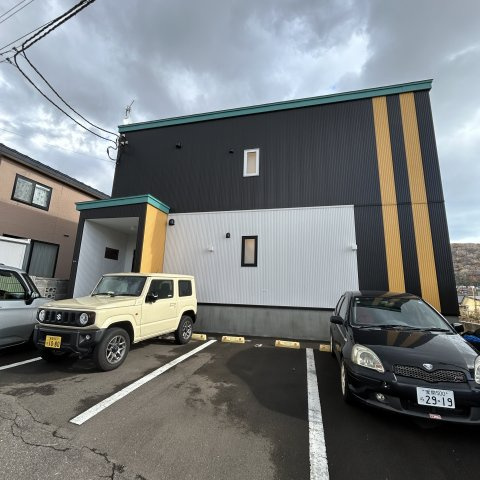 L・INFINITYの駐車場