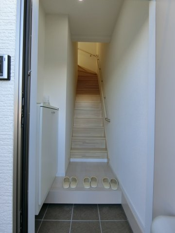 TAKE-UP Ⅶ（テイクアップセブン）の玄関|イメージ205号室の写真