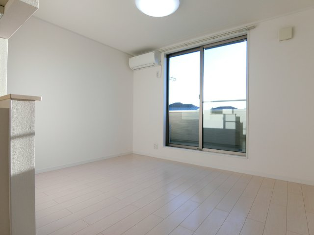 TAKE-UP Ⅶ（テイクアップセブン）の居間・リビング|イメージ205号室の写真