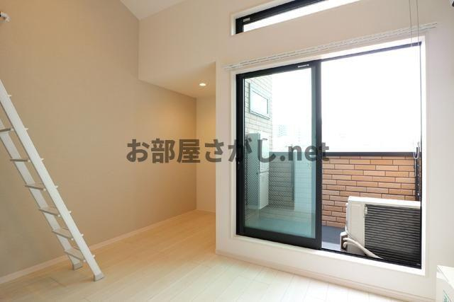 インスパーク本駒込【千石✕ロフト／12月中旬入居可】の居間・リビング