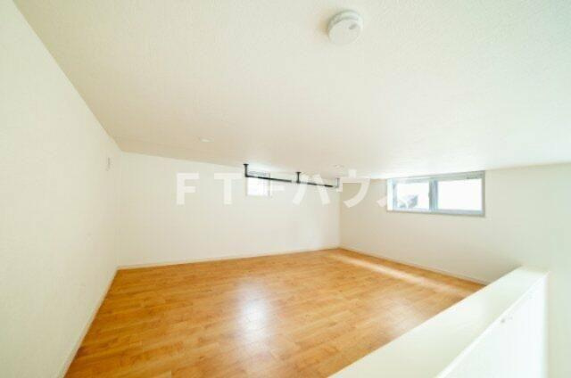 仮称）ｃｈａｌｅｔプラス花園新築工事の居間・リビング