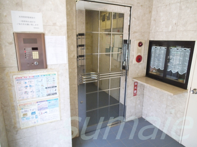 ヴィンテージ北赤羽のロビー|オートロック付きで安心のエントランス！