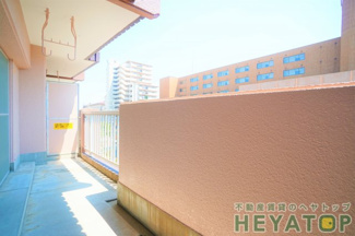 【バルコニー】 | 南向きバルコニー（同仕様写真）