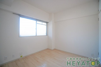 【寝室】 | 洋室４.５帖（同仕様写真）