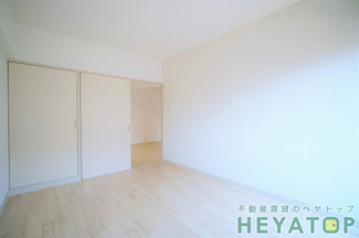 【内装】 | 洋室６帖（同仕様写真）