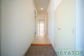 【玄関】 | シューズボックス付き玄関（同仕様写真）