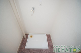 【設備】 | お部屋の中でお洗濯ができる室内洗濯機置き場（同仕様写真）