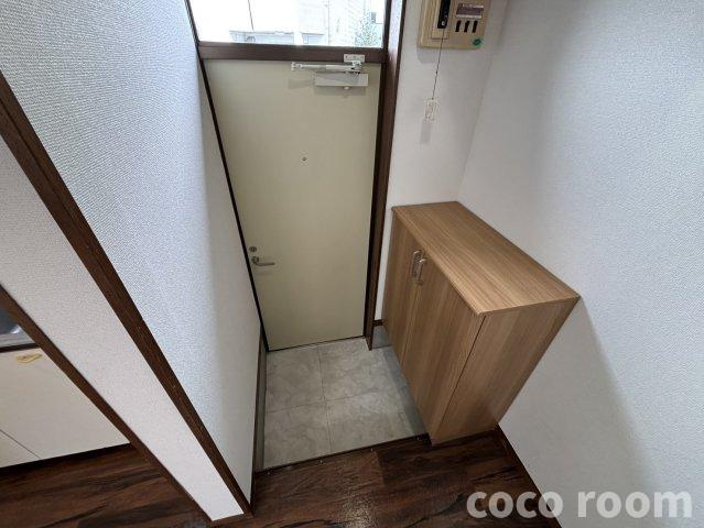 コーポ道原の玄関