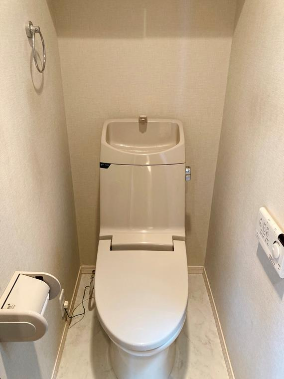 東尾久戸建のトイレ