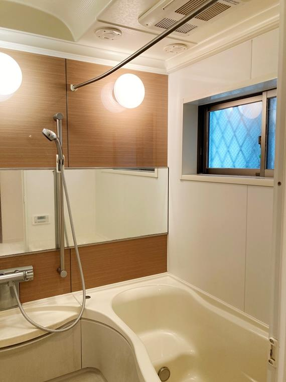 東尾久戸建の浴室