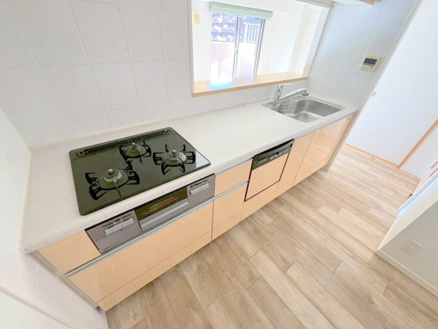 グランコート富雄のエントランス