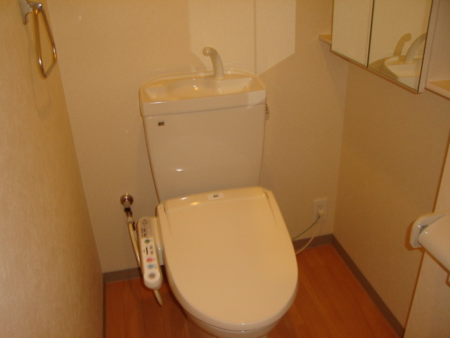 レガロ・パドレⅠのトイレ|シャワー付トイレ