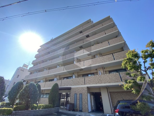 ジュネス花園の外観