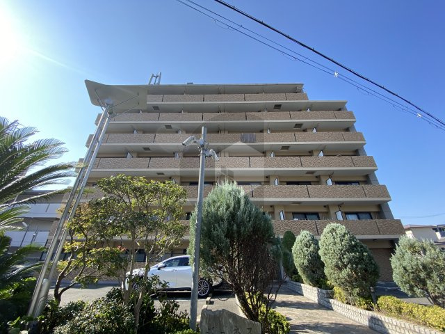 ジュネス花園の外観