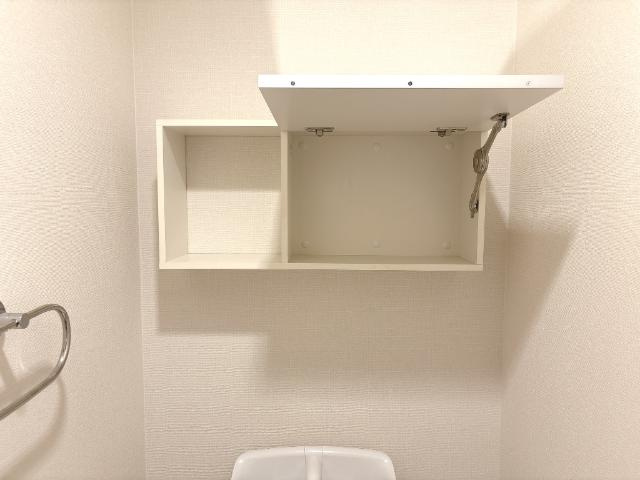 Luminous coatのトイレ|上部収納