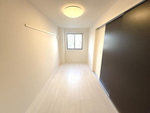 Luminous coatの内装|洋室