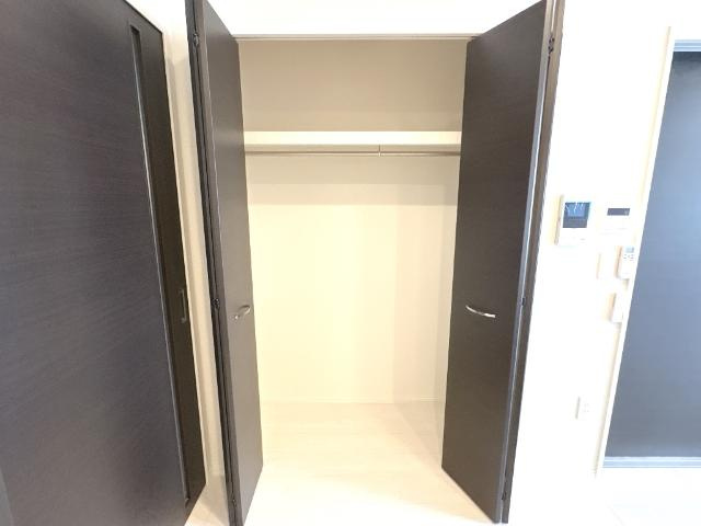 Luminous coatの収納|クローゼット