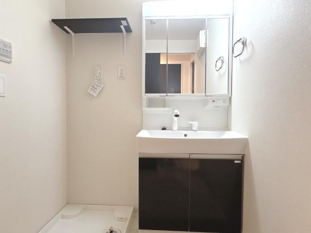 Luminous coatの洗面所|洗面