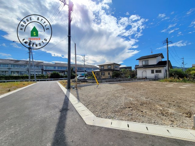 宇土市築籠町第2-2棟（3号棟）　の前面道路含む現地写真|見学の時間などお気軽にお問い合わせ下さい。