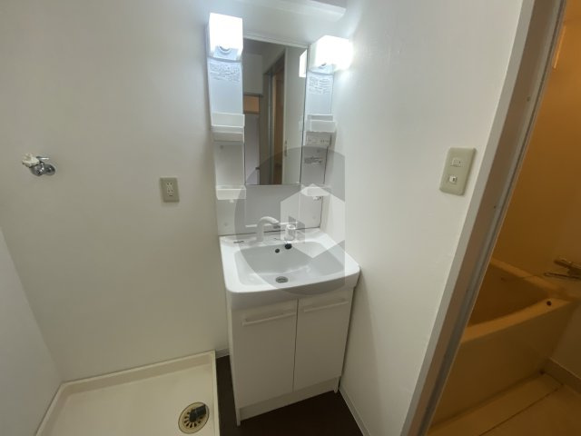 ロイヤルマツイの独立洗面台