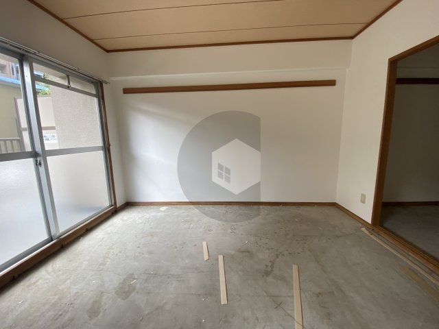 ロイヤルマツイの和室