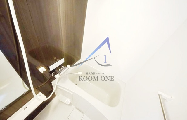 ＧＥＮＯＶＩＡ大島駅ｓｋｙｇａｒｄｅｎの浴室|お風呂です。