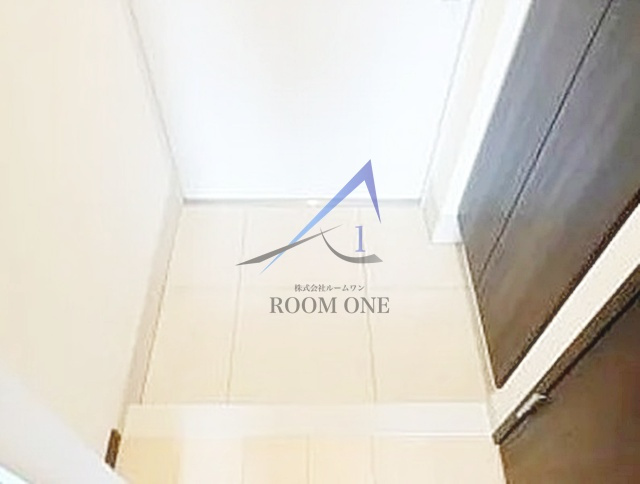 ＧＥＮＯＶＩＡ大島駅ｓｋｙｇａｒｄｅｎの玄関|玄関です。