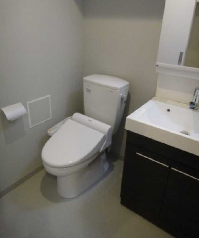 ZOOM池尻大橋　高層階　ペット相談　バイク置き場のトイレ