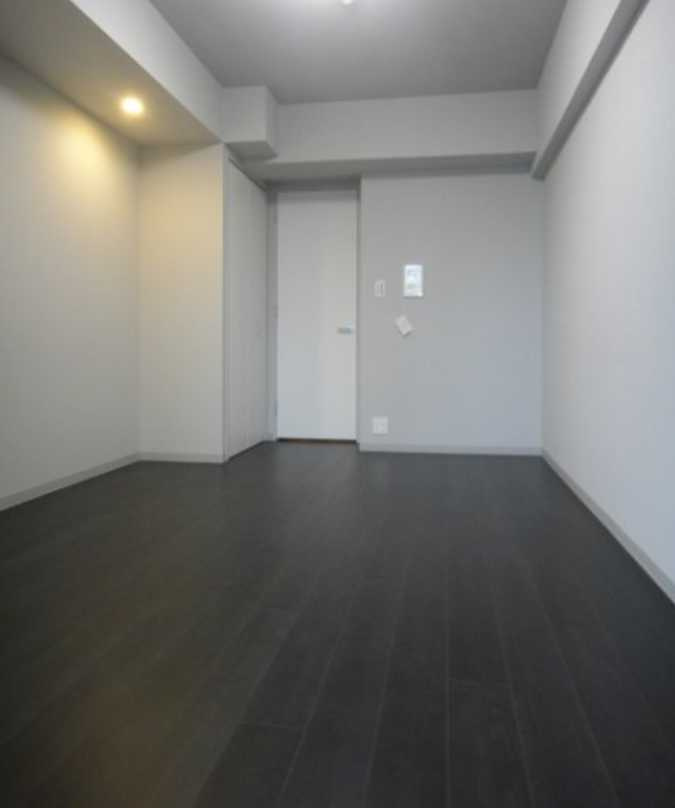 ZOOM池尻大橋　高層階　ペット相談　バイク置き場の居間・リビング