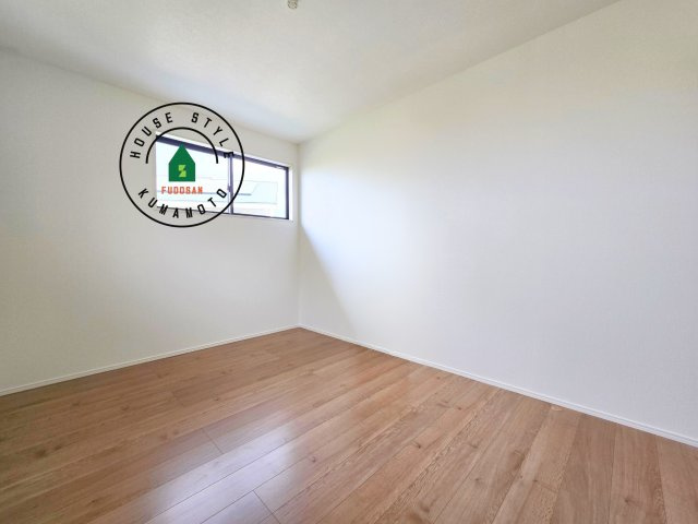 宇土市築籠町第2-2棟（6号棟）　の内観：施工例|穏やかな光が差し込む室内には、穏やかな時間が流れます。