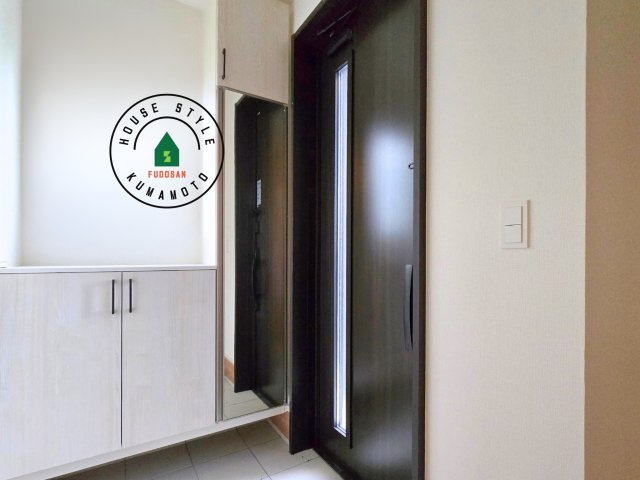 宇土市築籠町第2-2棟（6号棟）　の内観：施工例|二重ロックでしっかり防犯対策ができます。