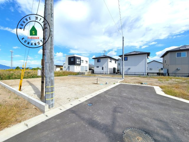 宇土市築籠町第2-2棟（6号棟）　の前面道路含む現地写真|見学の時間などお気軽にお問い合わせ下さい。