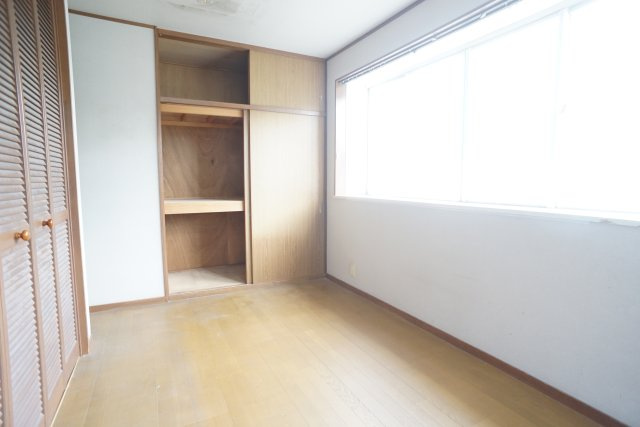 川面6丁目貸家の居間・リビング