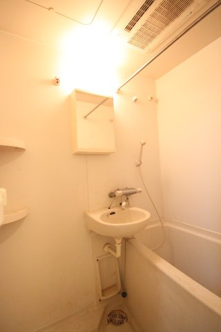 【浴室】