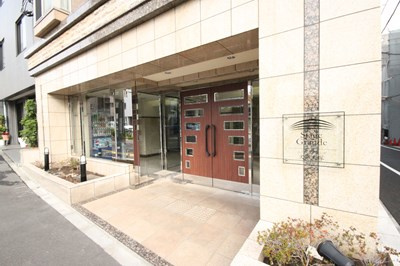 【エントランス】