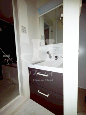 【独立洗面台】 | Aube鳩ヶ谷本町 | 独立洗面化粧台が付いています