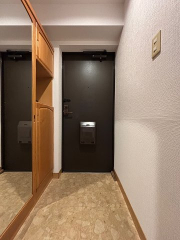 宝マンションサザンスクエアの玄関