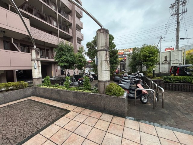 宝マンションサザンスクエアの駐輪場