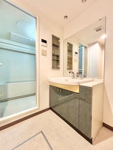 宝マンションサザンスクエアの洗面所