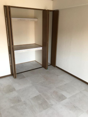 【洋室】 | カーサ・セレーナ | 6畳