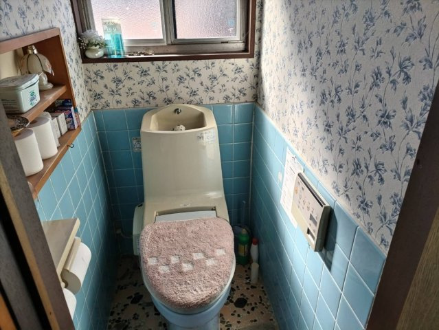 -三丁目不動産-　秩父市番場町　1.2階RC造　3階木造のトイレ