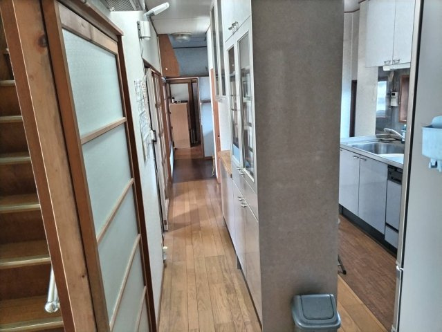 -三丁目不動産-　秩父市番場町　1.2階RC造　3階木造の内装