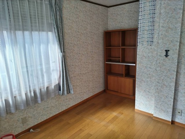 -三丁目不動産-　秩父市番場町　1.2階RC造　3階木造の洋室