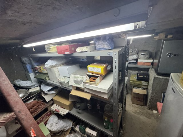 -三丁目不動産-　秩父市番場町　1.2階RC造　3階木造のその他
