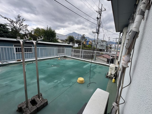 －三丁目不動産ー　秩父市番場町　1.2階RC造　3階木造のバルコニー